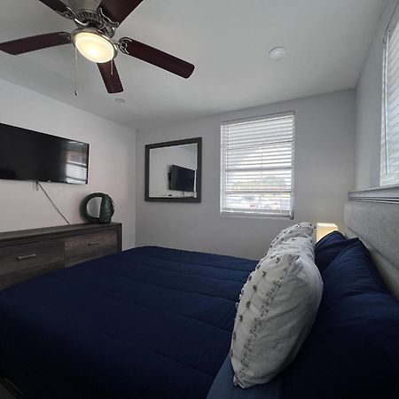 Charming Two Bedroom Apartment. Miami Exteriör bild