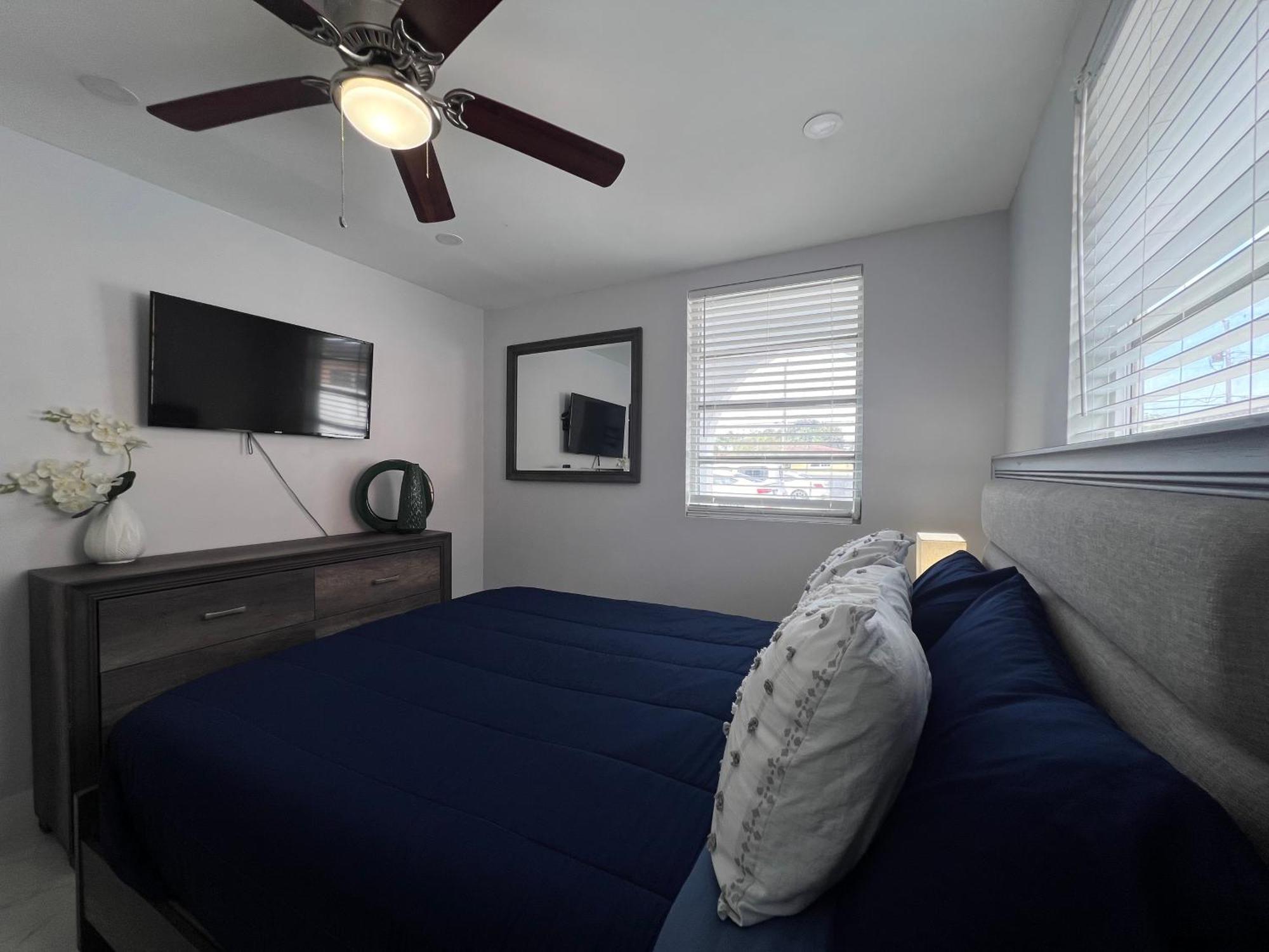 Charming Two Bedroom Apartment. Miami Exteriör bild