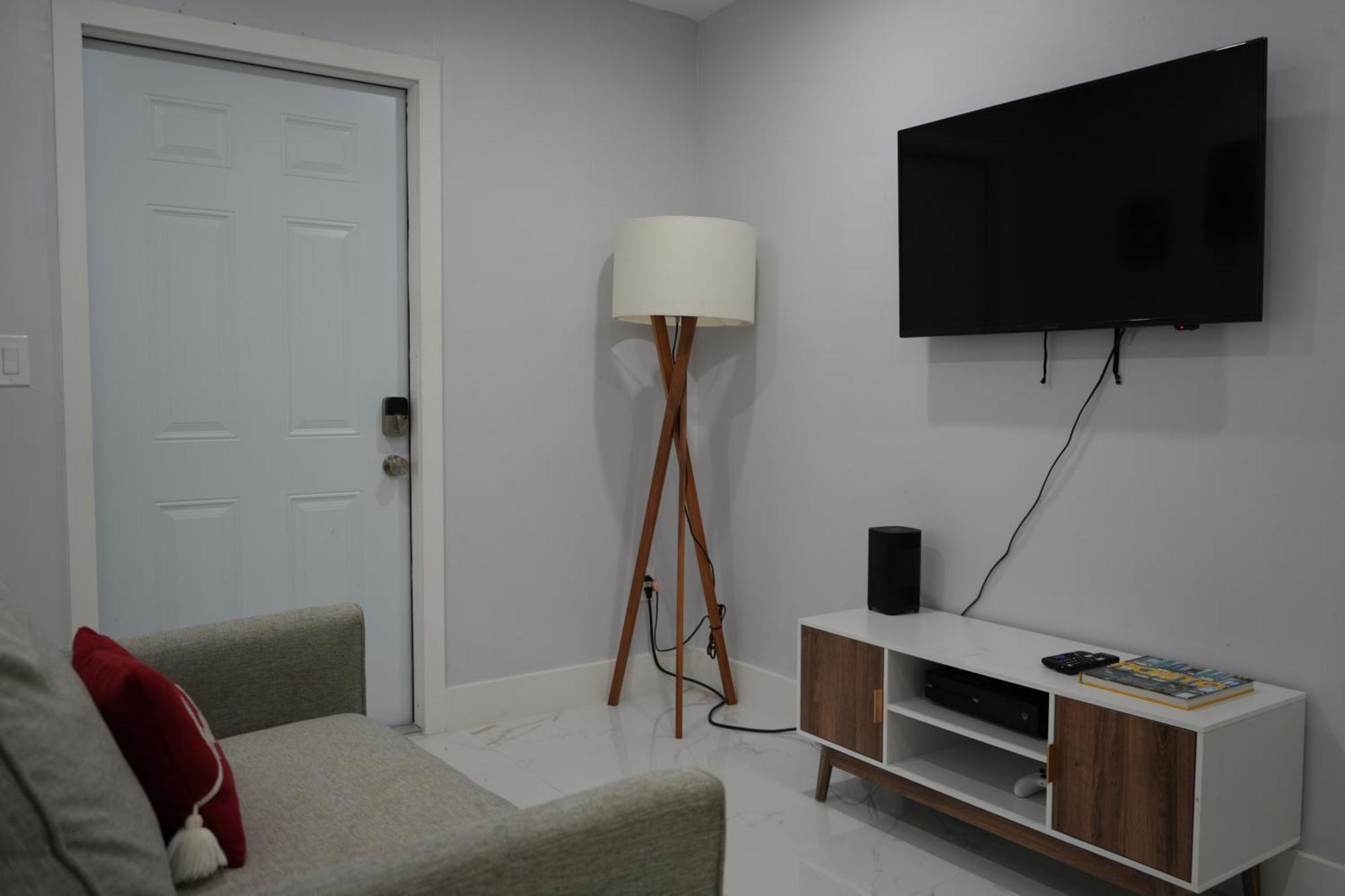 Charming Two Bedroom Apartment. Miami Exteriör bild